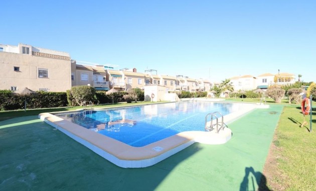 Herverkoop - Bungalow -
Torrevieja - Paraje natural