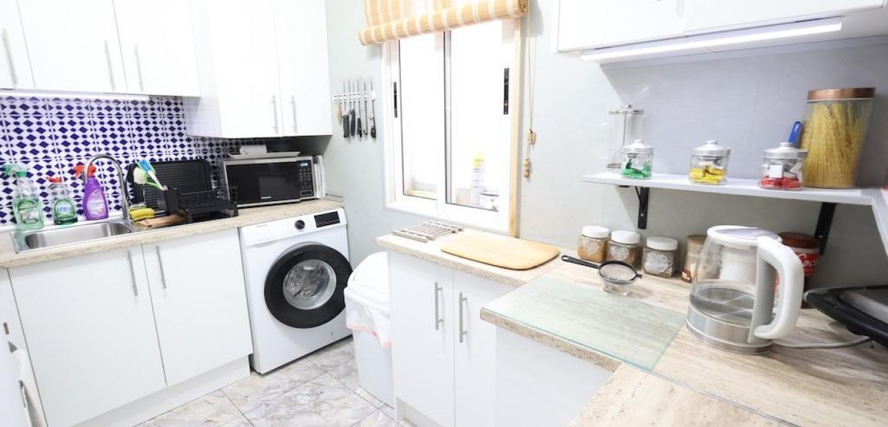 Herverkoop - Bungalow -
Torrevieja - Paraje natural