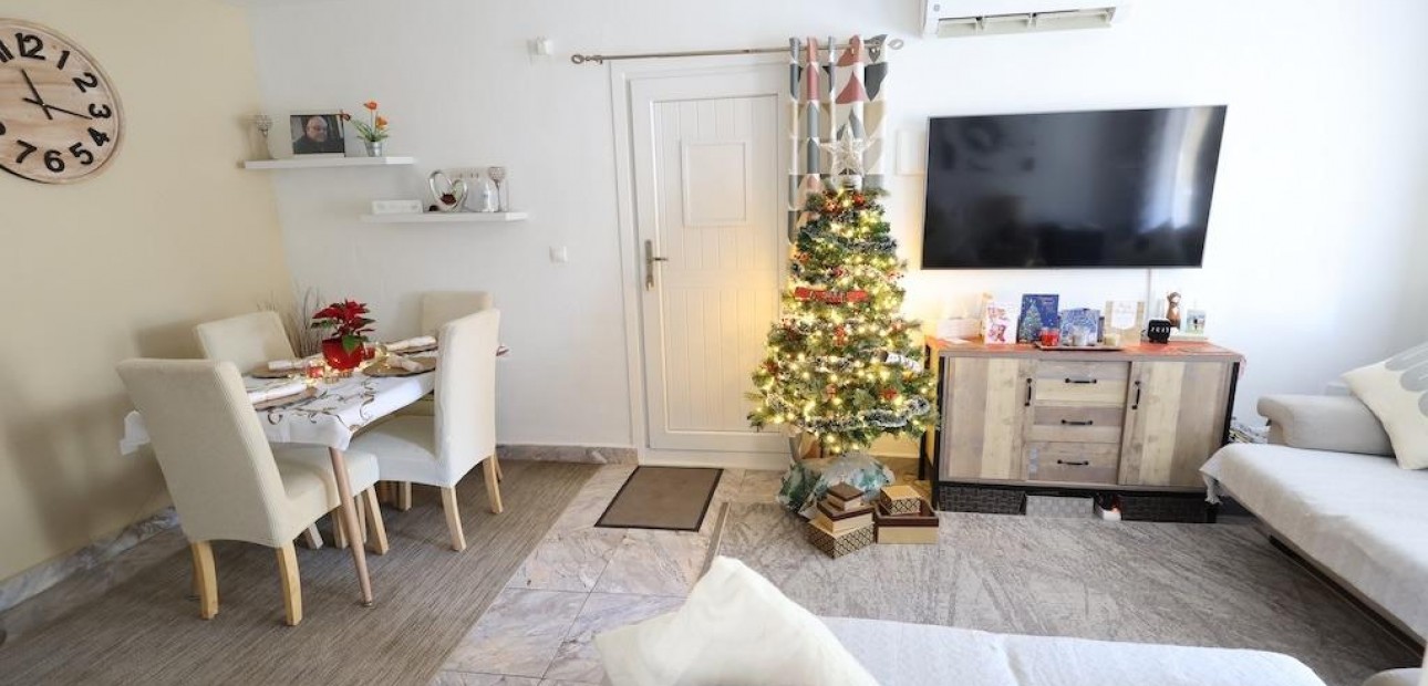 Herverkoop - Bungalow -
Torrevieja - Paraje natural