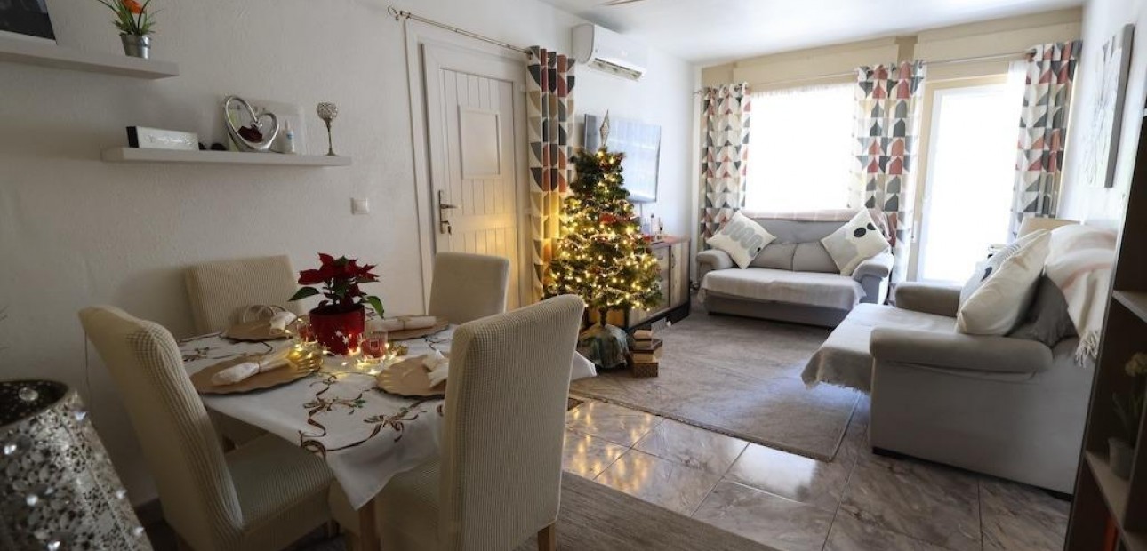 Herverkoop - Bungalow -
Torrevieja - Paraje natural