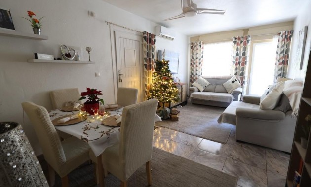 Herverkoop - Bungalow -
Torrevieja - Paraje natural