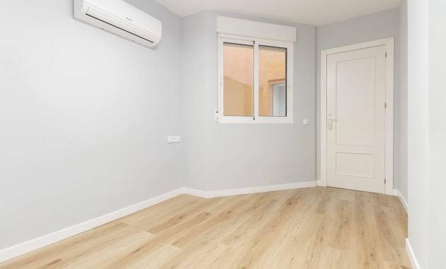 Herverkoop - Appartement / flat -
Torrevieja - La Mata pueblo