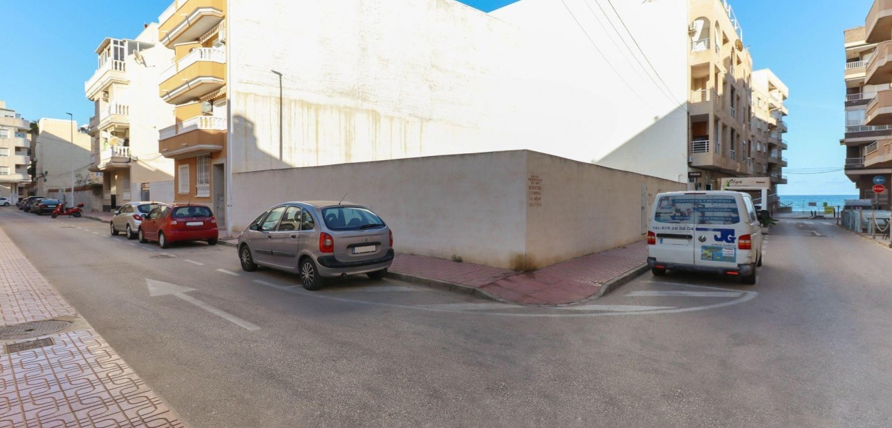 Herverkoop - Appartement / flat -
Torrevieja - La Mata pueblo