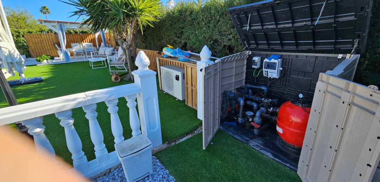 Herverkoop - Detached Villa -
La Marina