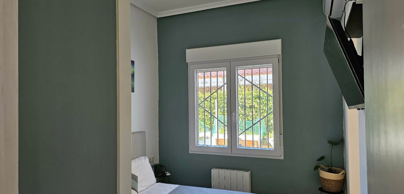 Herverkoop - Detached Villa -
La Marina