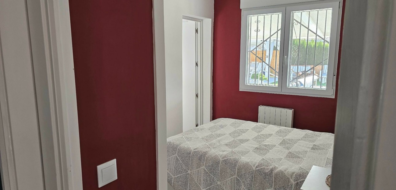 Herverkoop - Detached Villa -
La Marina