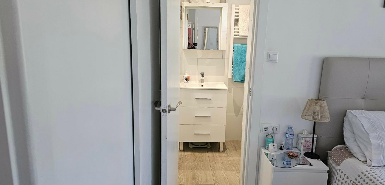 Herverkoop - Detached Villa -
La Marina