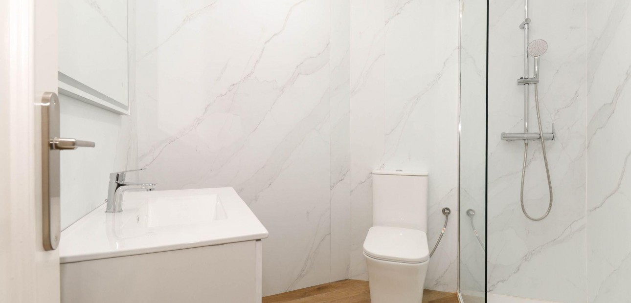 Sale - Apartment / flat -
Torrevieja - La Mata pueblo