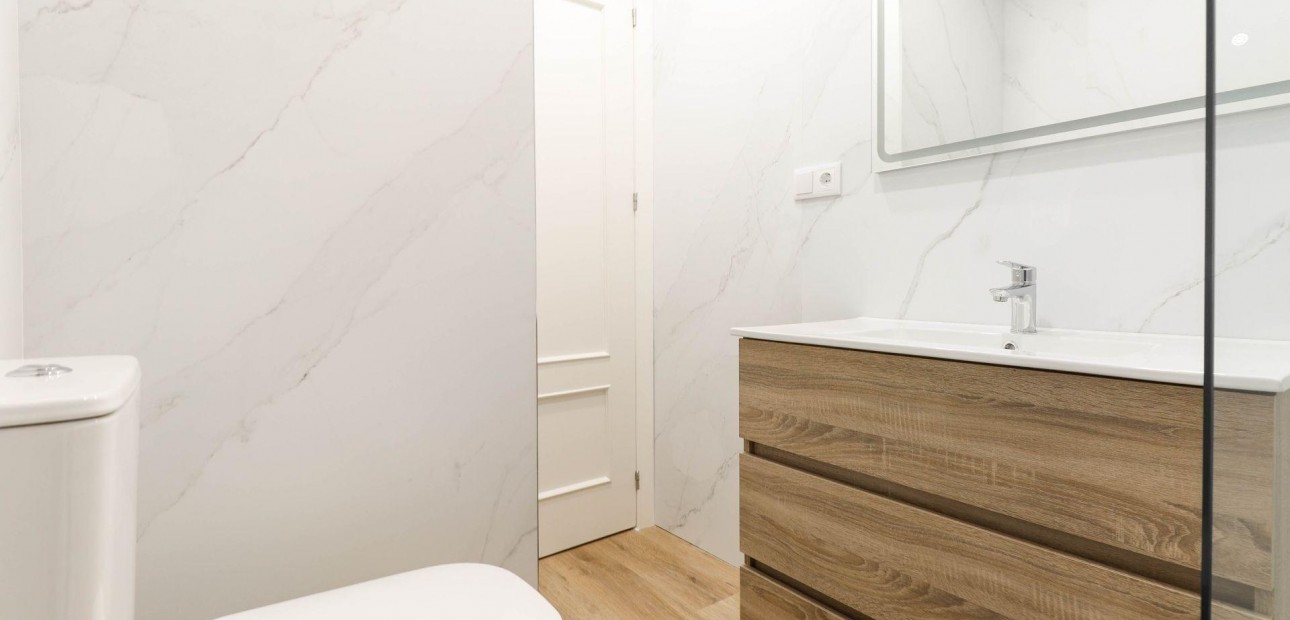 Sale - Apartment / flat -
Torrevieja - La Mata pueblo