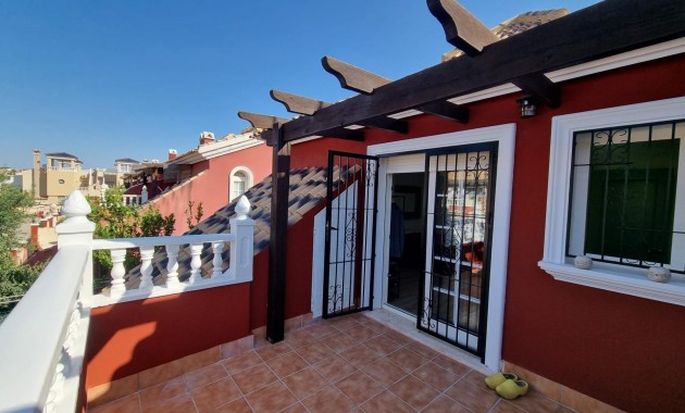 Sale - Terraced house -
Orihuela Costa - Villamartin