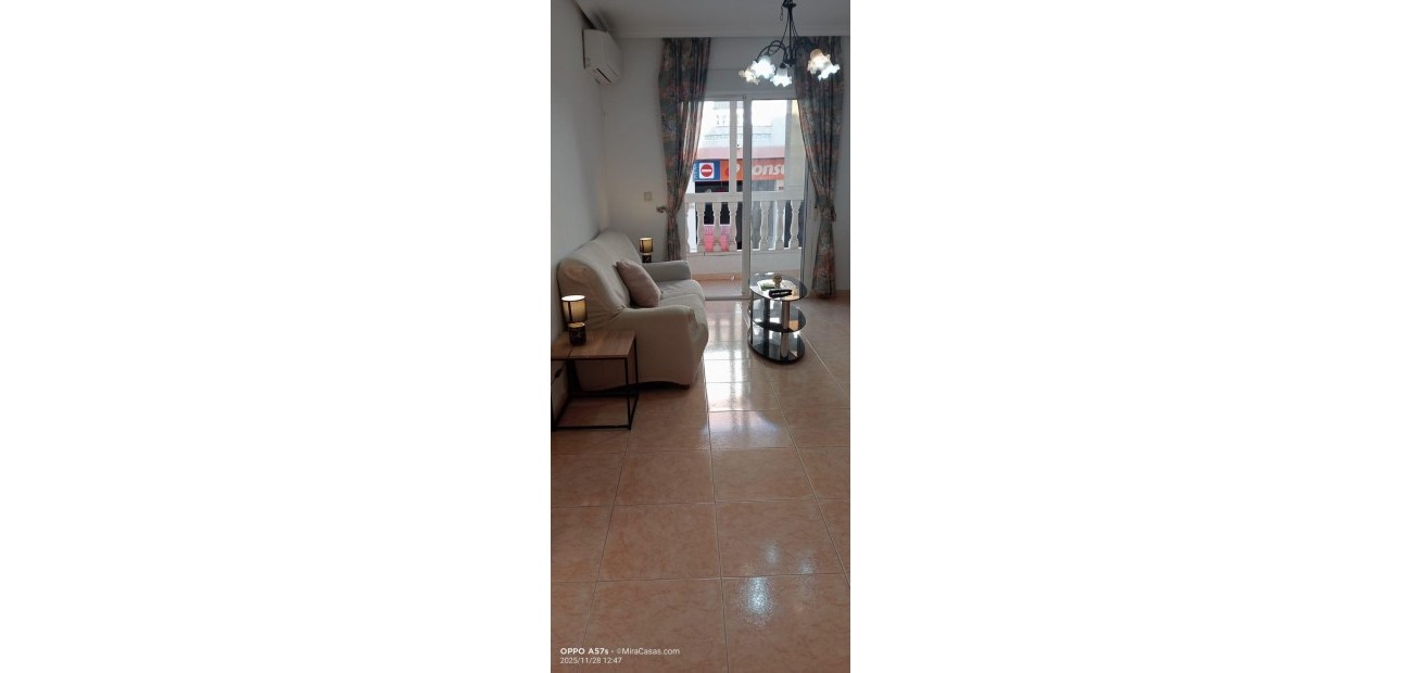 Sale - Apartment / flat -
Torrevieja - La Mata pueblo