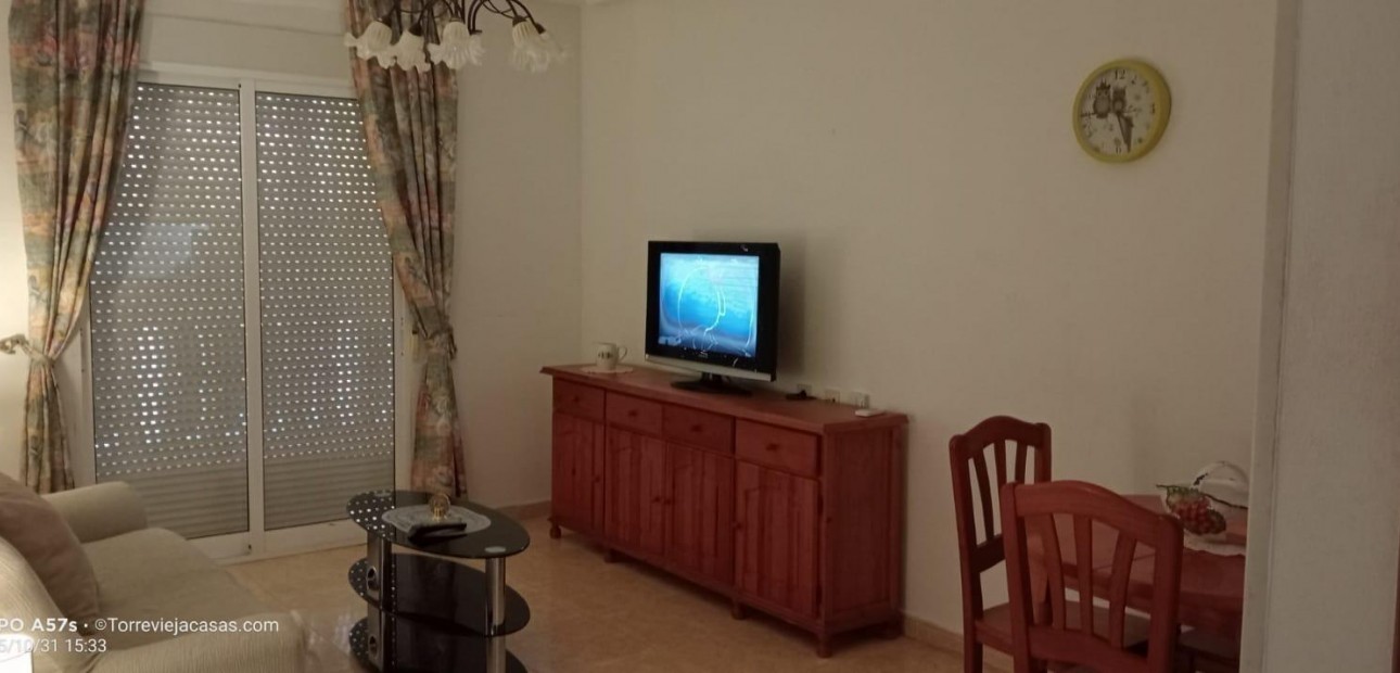 Sale - Apartment / flat -
Torrevieja - La Mata pueblo