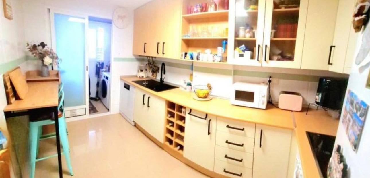 Venta - Apartamento / piso -
Guardamar del Segura - PUERTO