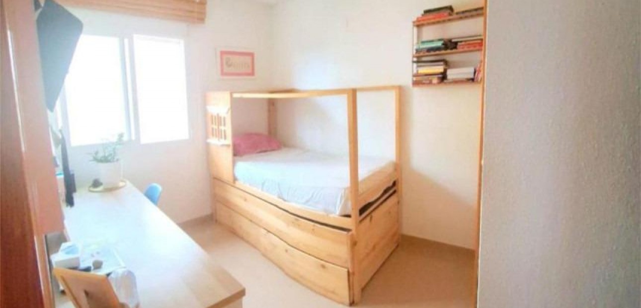 Venta - Apartamento / piso -
Guardamar del Segura - PUERTO