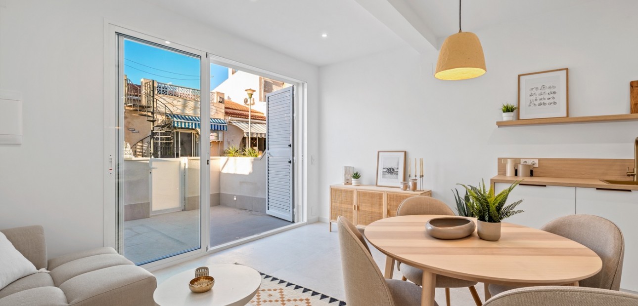 Sale - Townhouse -
Torrevieja - El Chaparral