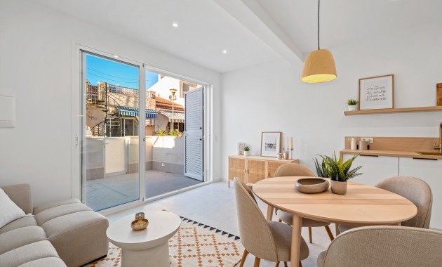 Sale - Townhouse -
Torrevieja - El Chaparral