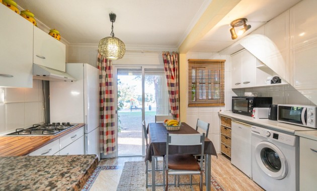 Venta - Terraced house -
Torrevieja - Los Balcones - Los Altos del Edén