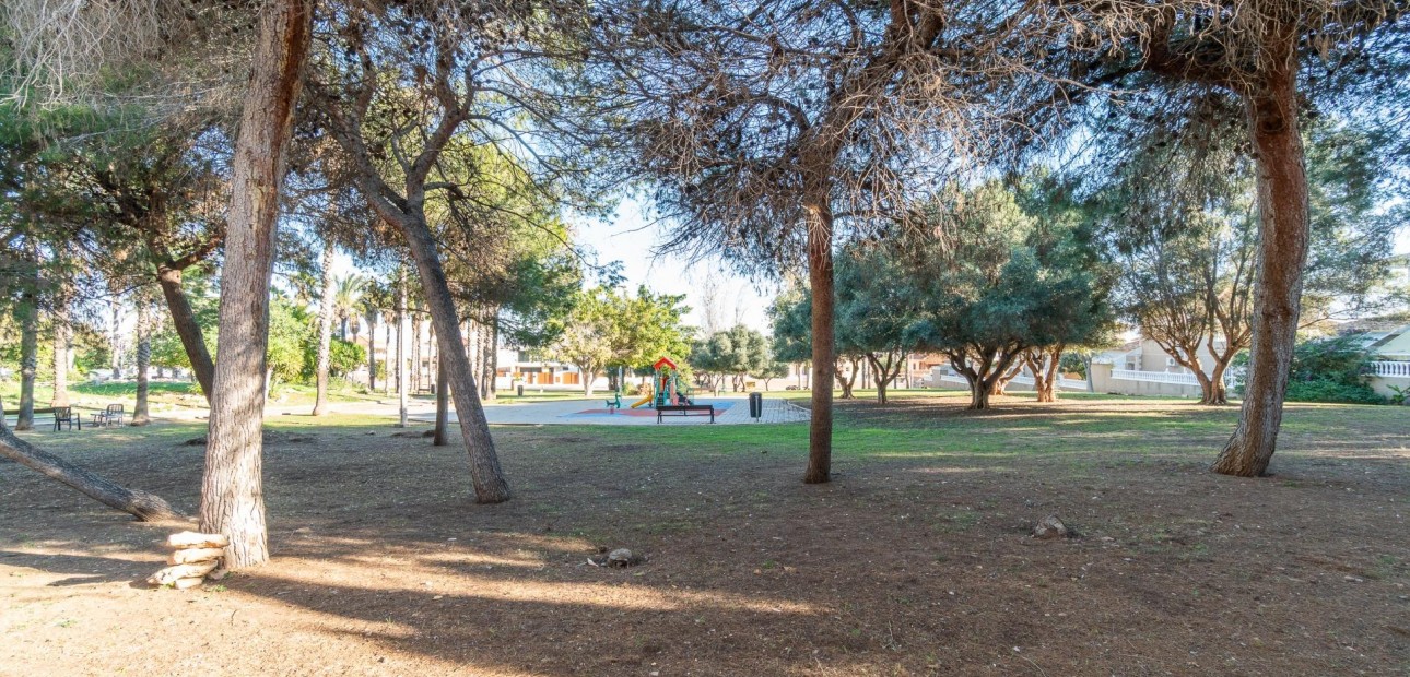 Venta - Terraced house -
Torrevieja - Los Balcones - Los Altos del Edén