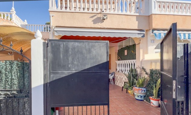 Venta - Terraced house -
Torrevieja - Los Balcones - Los Altos del Edén