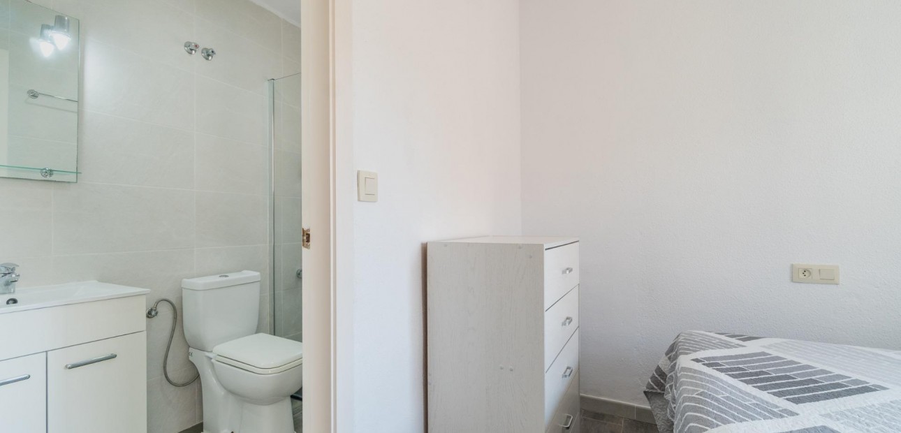 Venta - Bungalow -
Torrevieja - Los balcones