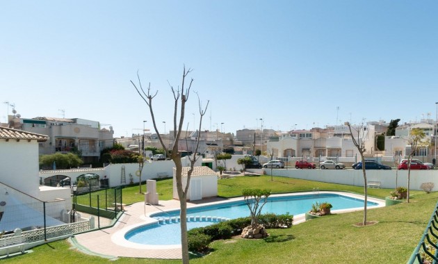 Venta - Bungalow -
Torrevieja - Los balcones