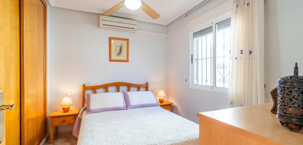 Venta - Villa -
Orihuela Costa - Playa Flamenca