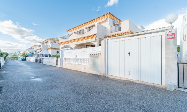Venta - Villa -
Orihuela Costa - Playa Flamenca