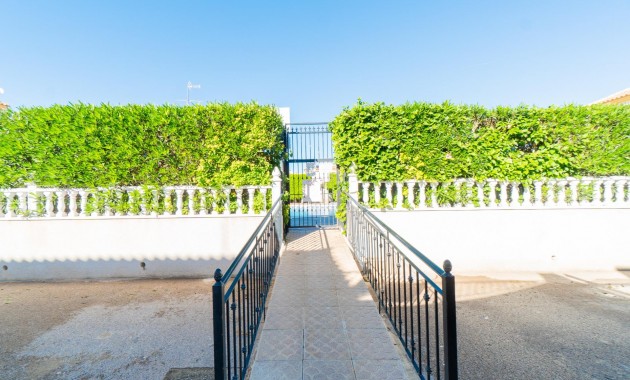 Venta - Villa -
Orihuela Costa - Playa Flamenca