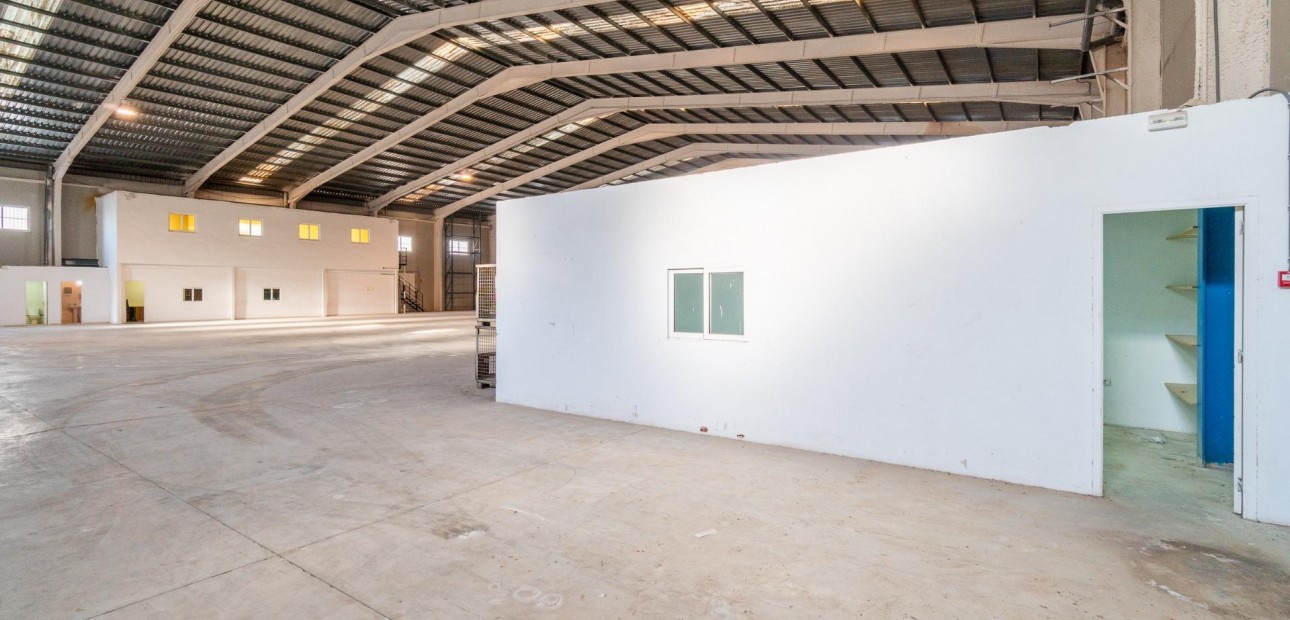 Long time Rental - Industrial unit -
Pilar de la Horadada - Polígono industrial Cañada de Práez