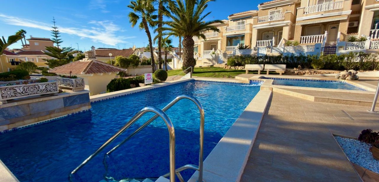 Venta - Villa -
Ciudad Quesada - La Fiesta