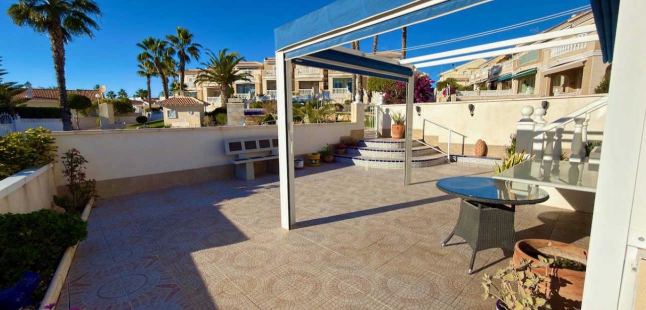 Venta - Villa -
Ciudad Quesada - La Fiesta