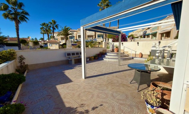 Venta - Villa -
Ciudad Quesada - La Fiesta