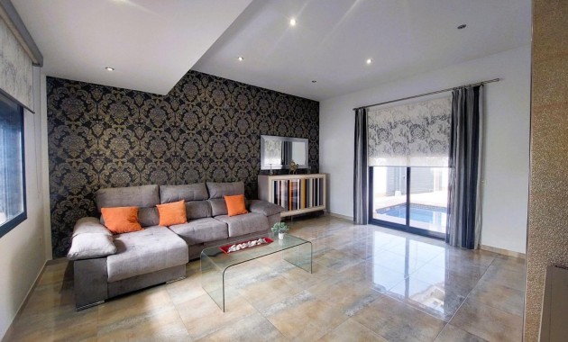 Venta - Villa -
Pilar de la Horadada - Torre de la Horadada