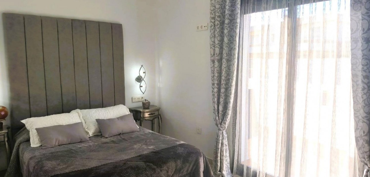 Venta - Villa -
Pilar de la Horadada - Torre de la Horadada