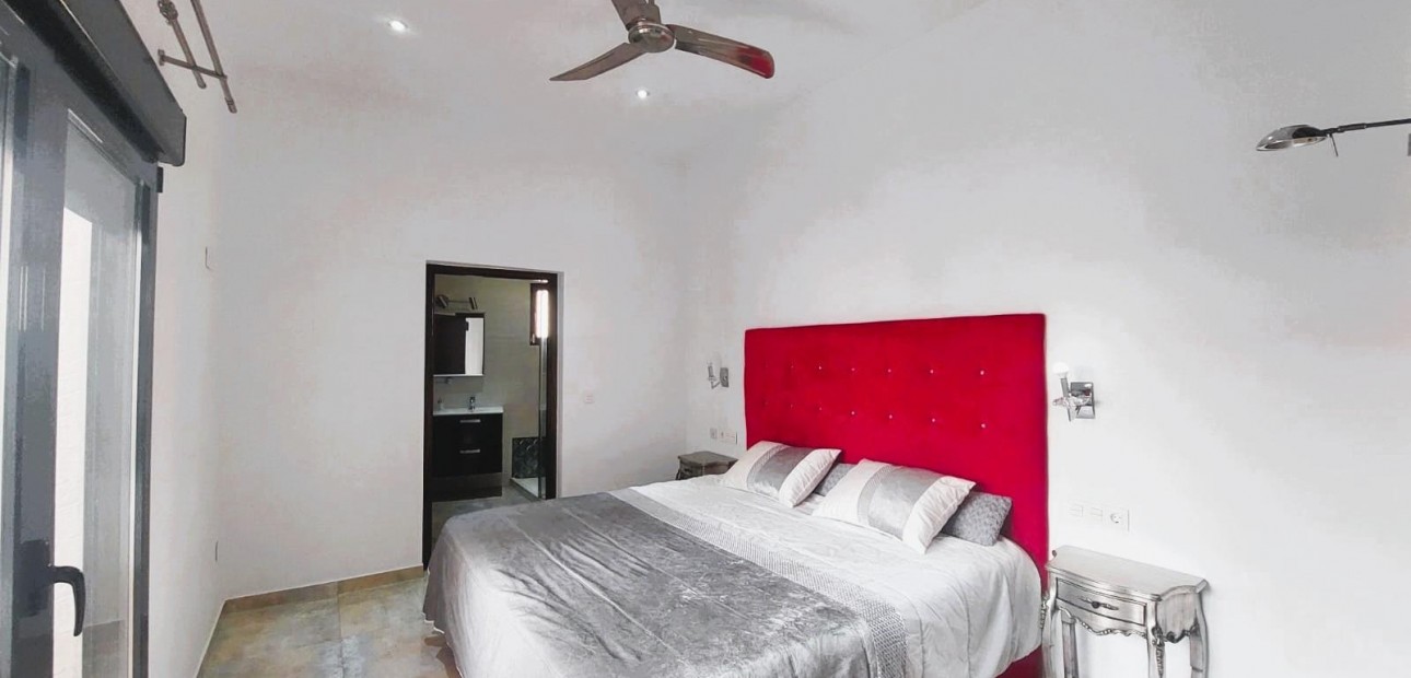 Venta - Villa -
Pilar de la Horadada - Torre de la Horadada