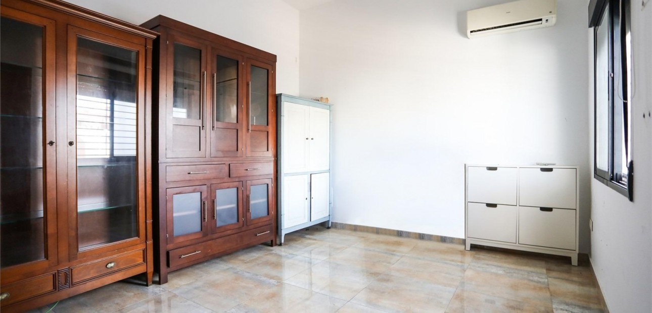 Venta - Villa -
Pilar de la Horadada - Torre de la Horadada