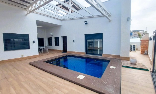 Venta - Villa -
Pilar de la Horadada - Torre de la Horadada