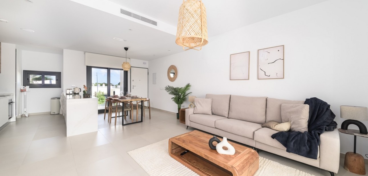 Venta - Apartamento / piso -
Pilar de la Horadada