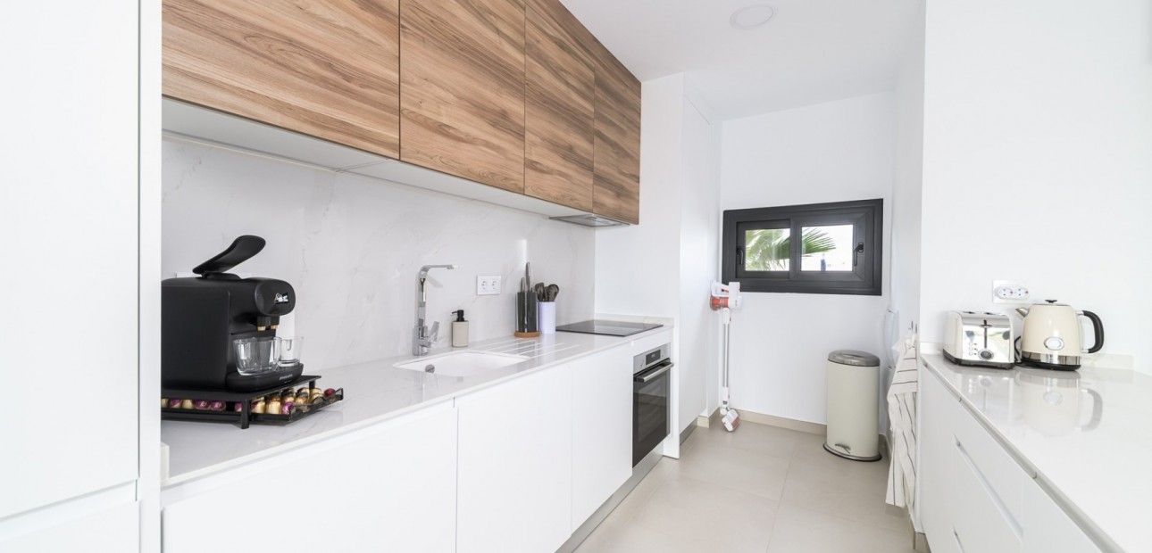 Venta - Apartamento / piso -
Pilar de la Horadada