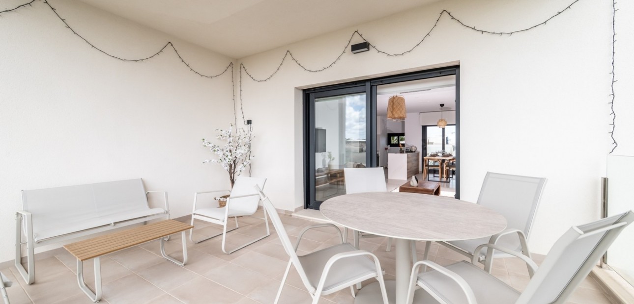 Venta - Apartamento / piso -
Pilar de la Horadada