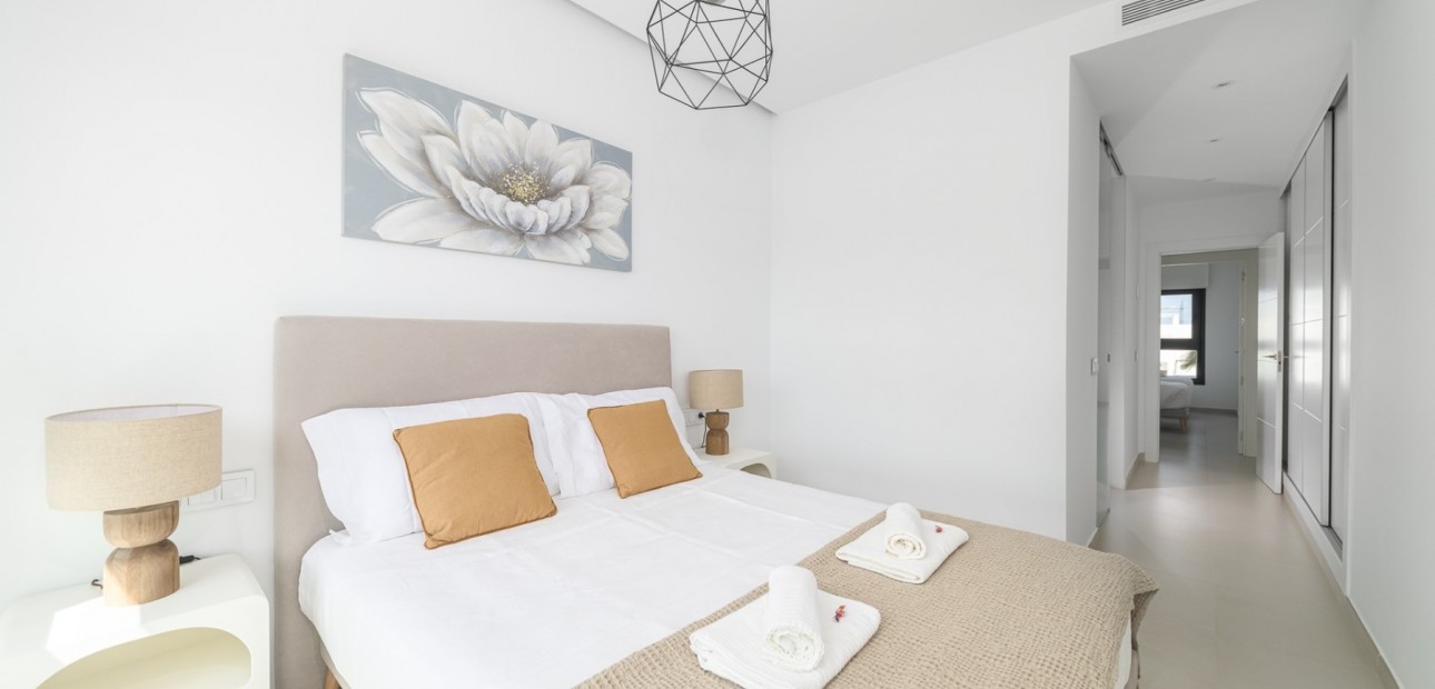 Venta - Apartamento / piso -
Pilar de la Horadada