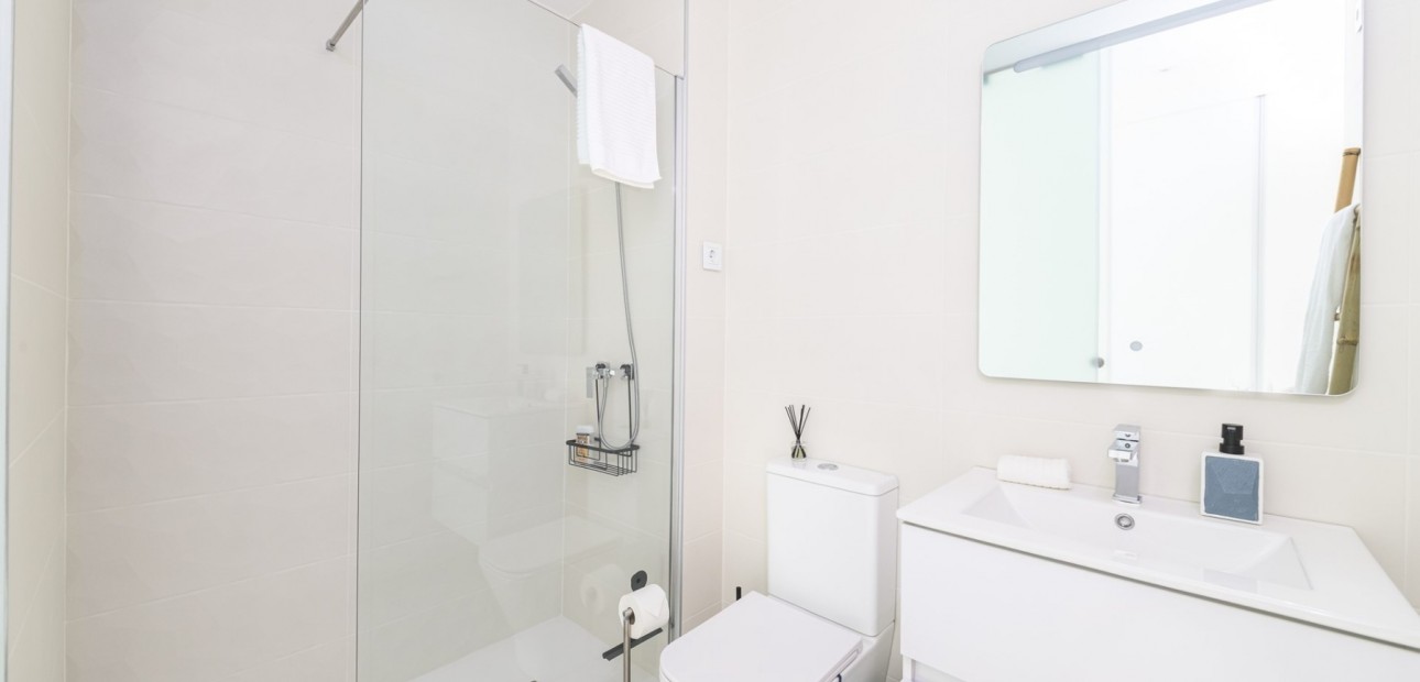 Venta - Apartamento / piso -
Pilar de la Horadada