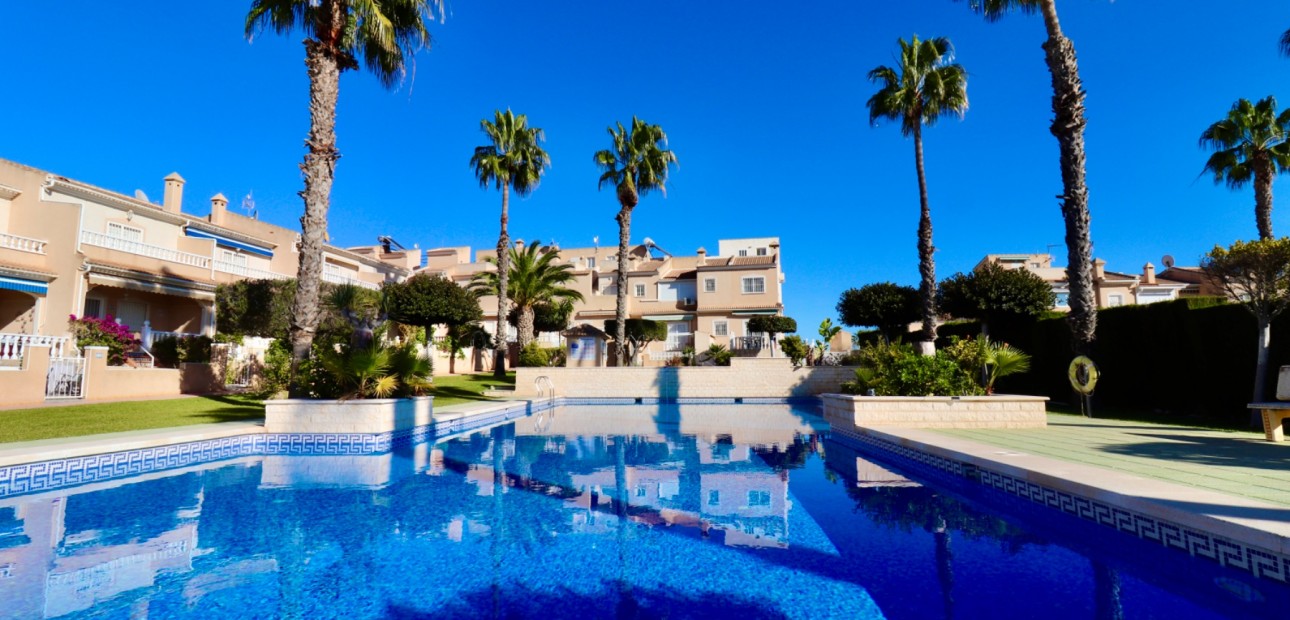 Venta - Town house -
Ciudad Quesada - Doña Pepa