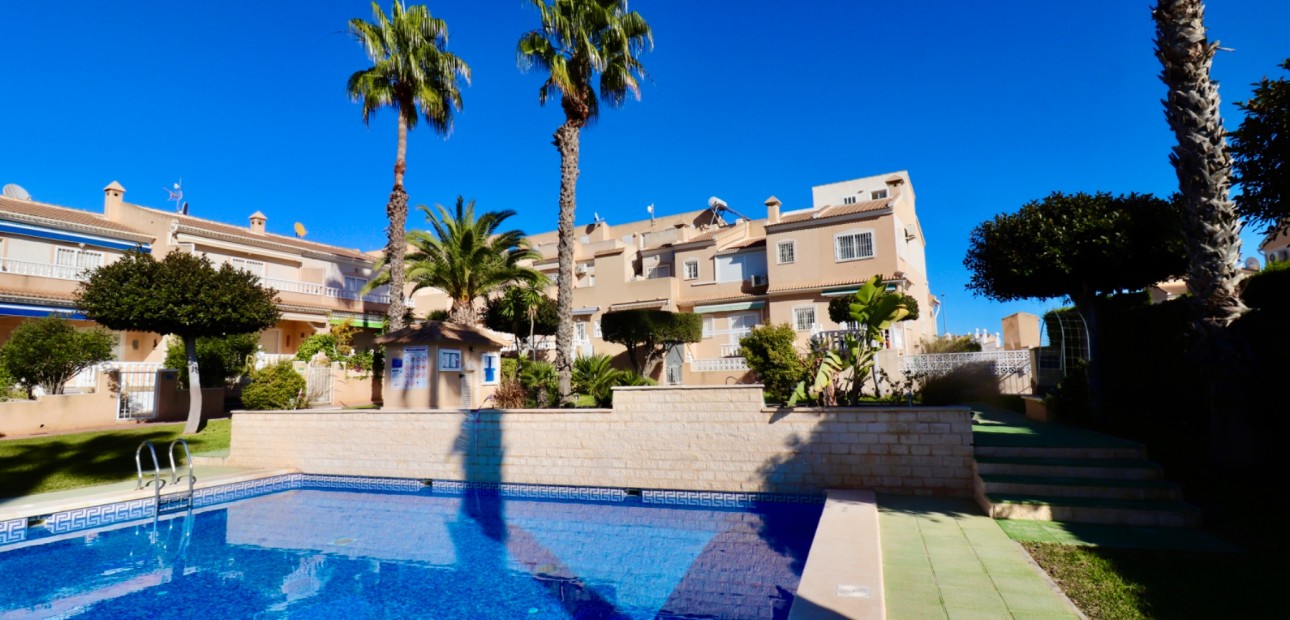 Venta - Town house -
Ciudad Quesada - Doña Pepa