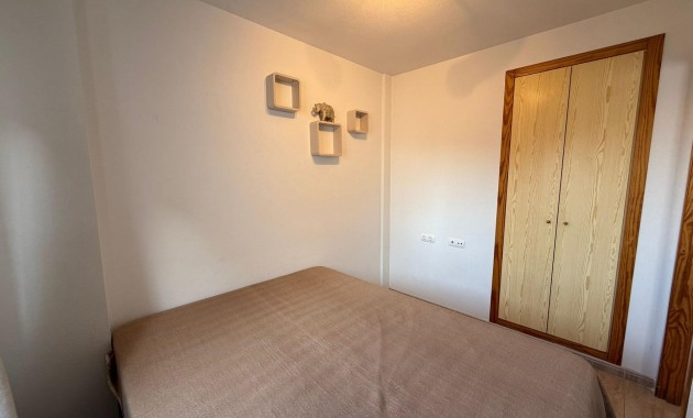 Venta - Apartamento / piso -
Torrevieja - La Mata pueblo