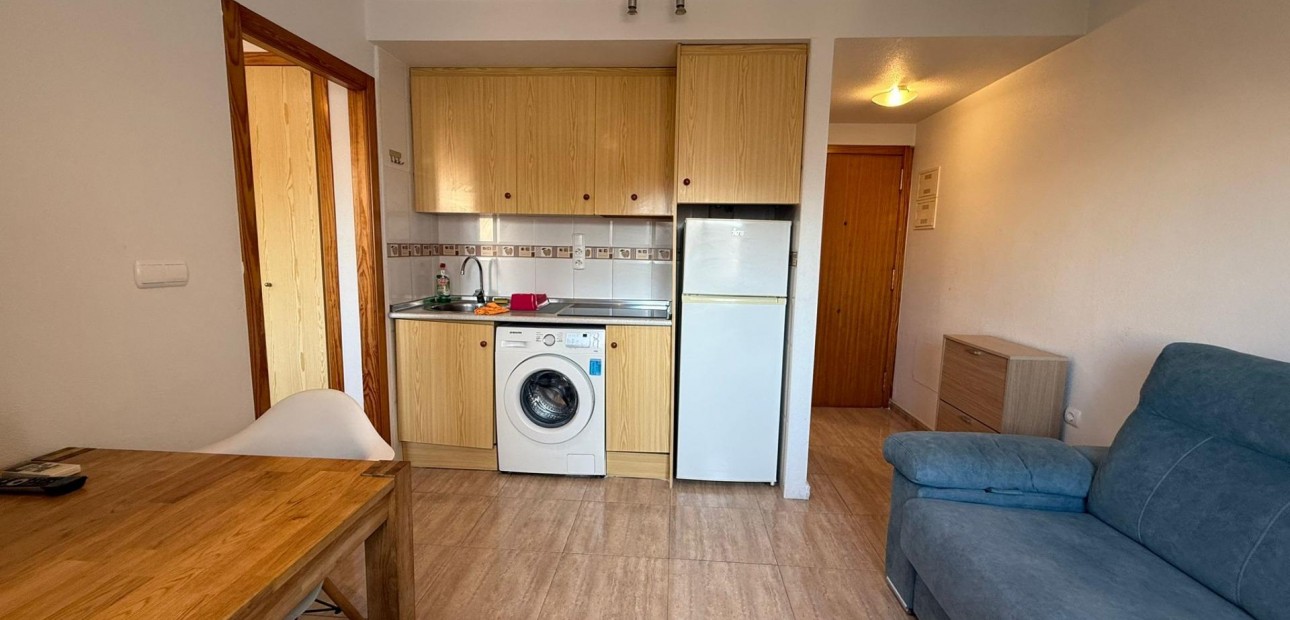 Venta - Apartamento / piso -
Torrevieja - La Mata pueblo