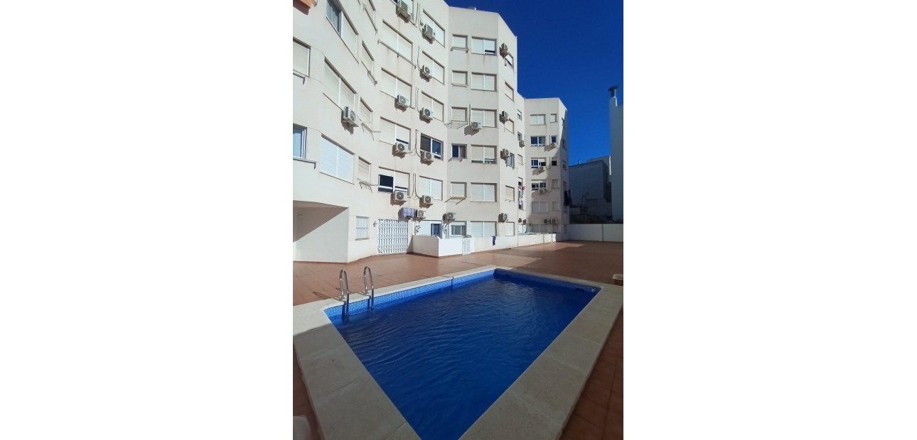 Venta - Apartamento / piso -
Torrevieja - La Mata pueblo