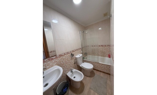 Venta - Apartamento / piso -
Torrevieja - La Mata pueblo