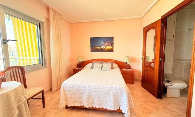 Venta - Apartamento / piso -
Benidorm - Poniente