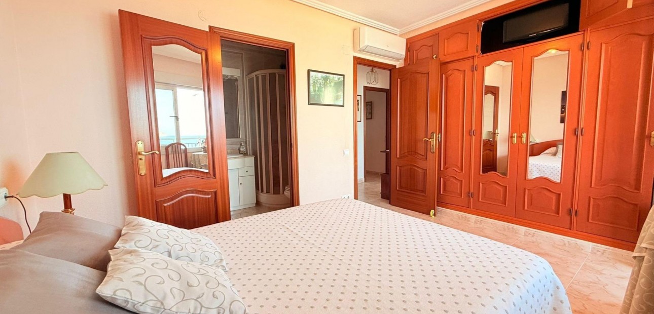 Venta - Apartamento / piso -
Benidorm - Poniente